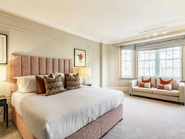 Apartment for rent in St. John's Wood, Greater London