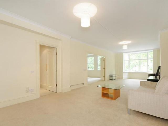 Apartment for rent in St. John's Wood, Greater London