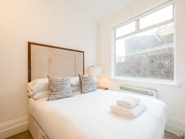Apartment for rent in St. John's Wood, Greater London