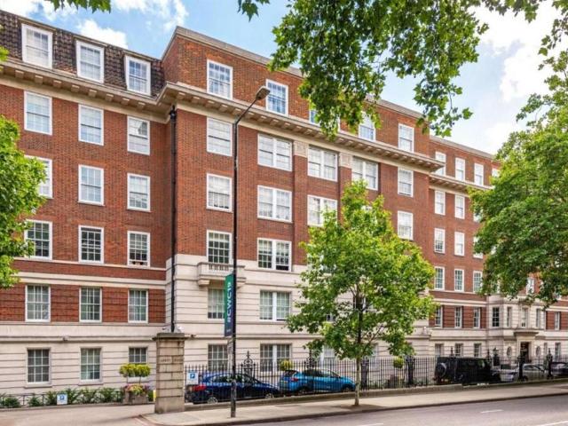 Apartment for rent in St. John's Wood, Greater London