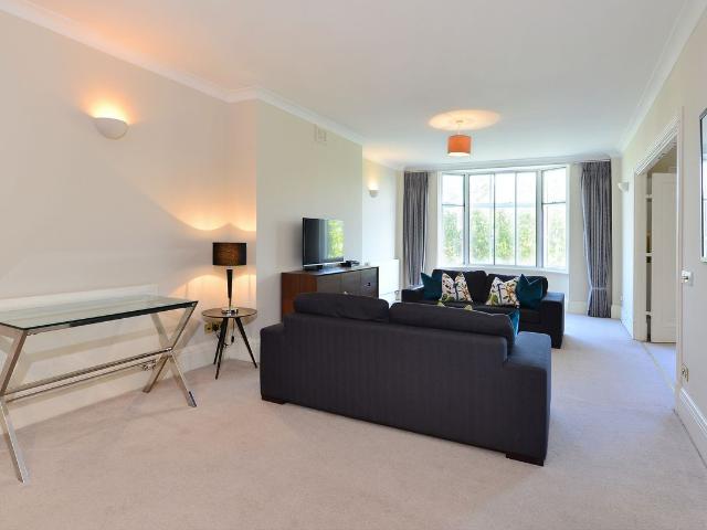 Apartment for rent in St. John's Wood, Greater London