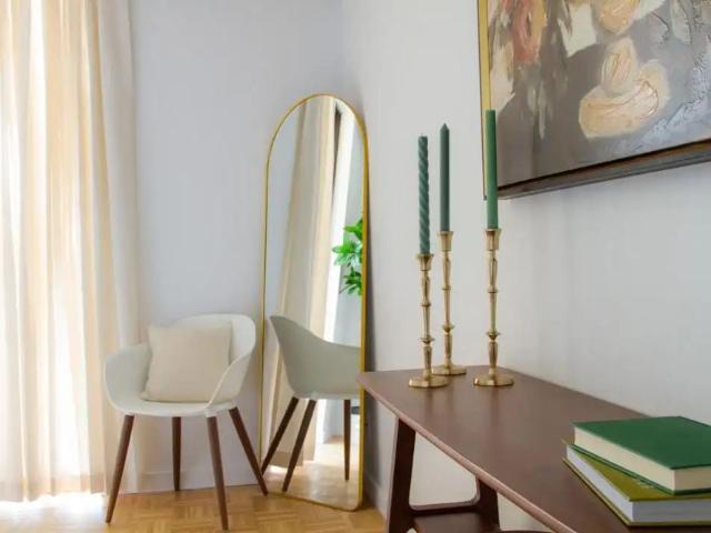 Apartment for rent in Park Royal, West Vancouver