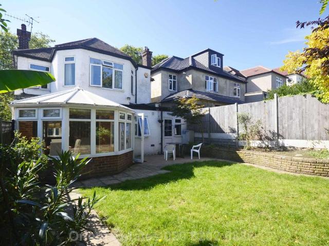 House for rent in Dollis Hill, Greater London