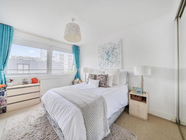 Apartment for rent in Clapham Junction, Greater London