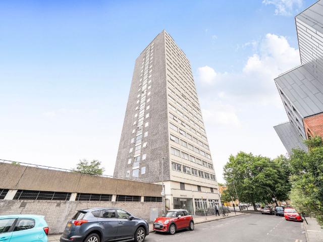 Apartment for rent in Clapham Junction, Greater London