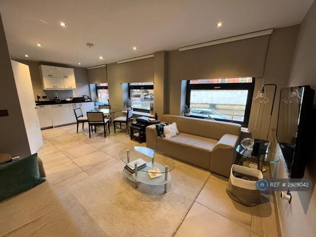 Apartment for rent in Woodhouse, West Yorkshire