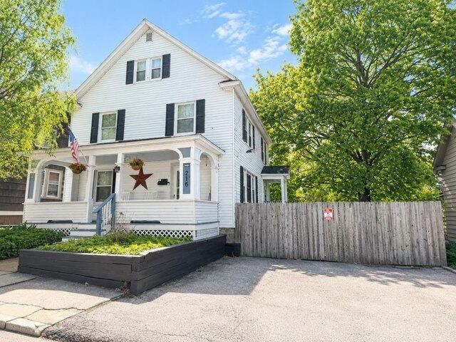 House for sale in New Hampshire
