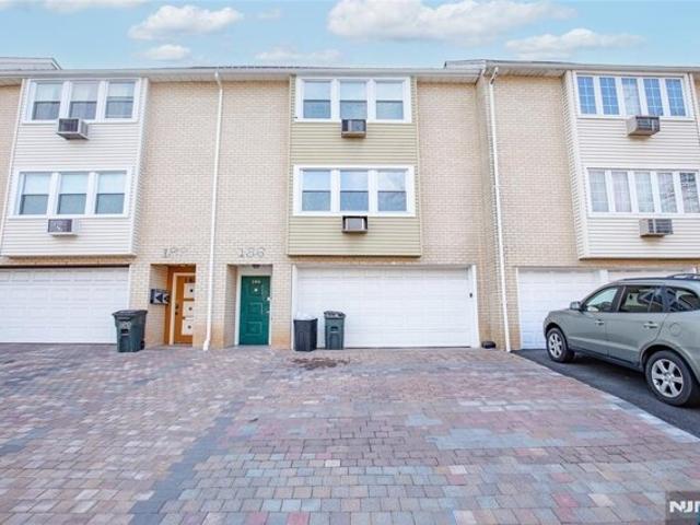 House for sale in East Orange
