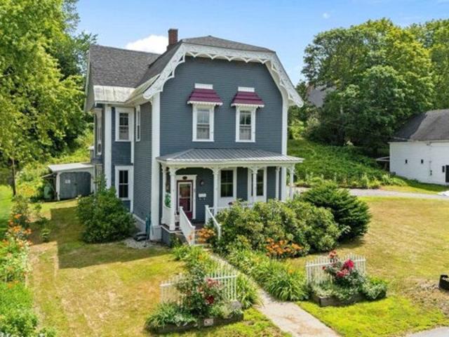 House for sale in New Hampshire