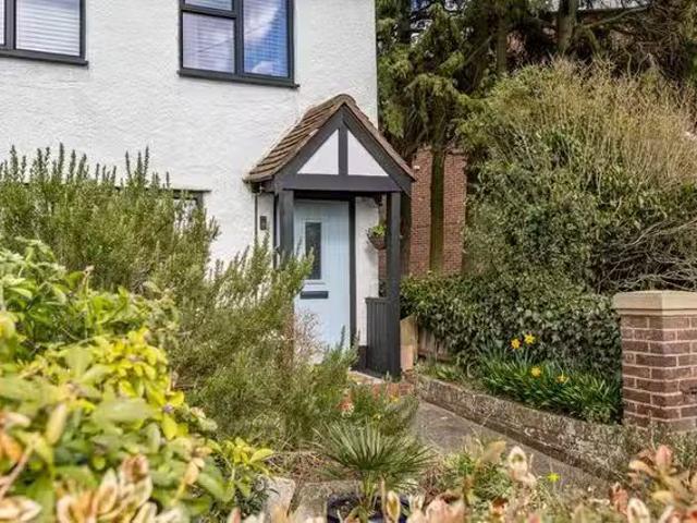 Apartment for rent in Frogmore, Five Acres