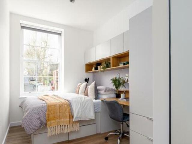 House for sale in Feckenham, City Of Bristol
