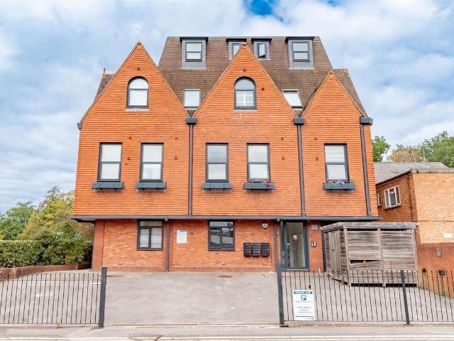 Apartment for rent in Camberley, Surrey Heath