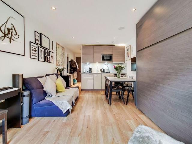 Apartment for rent in Greater London
