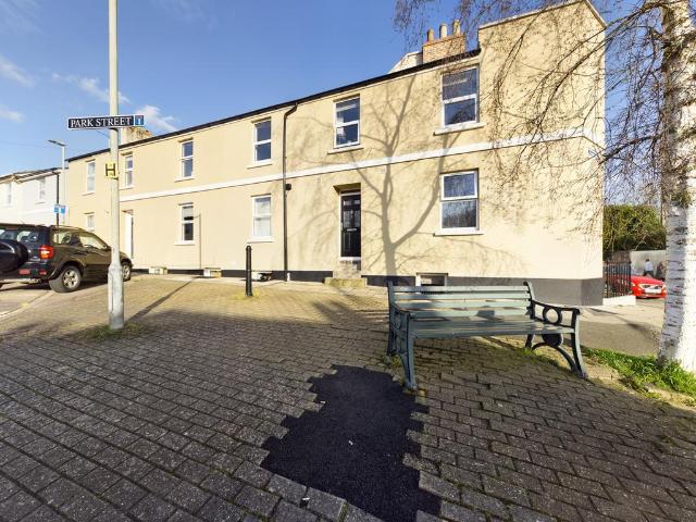 Apartment for rent in Marle Hill, Cheltenham