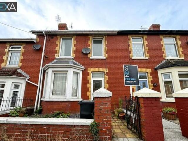 House for sale in Lyons, Greater London