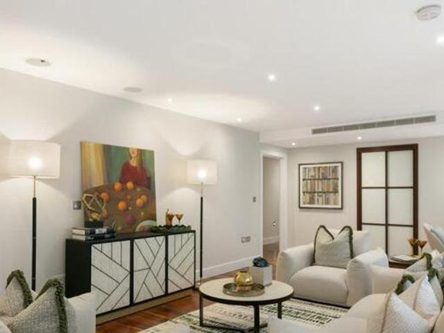 House for sale in City of London, Greater London