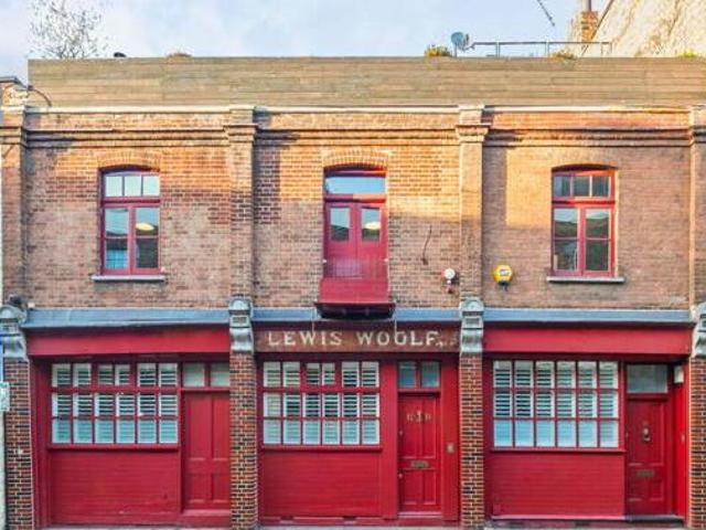 House for sale in Lyons, Greater London