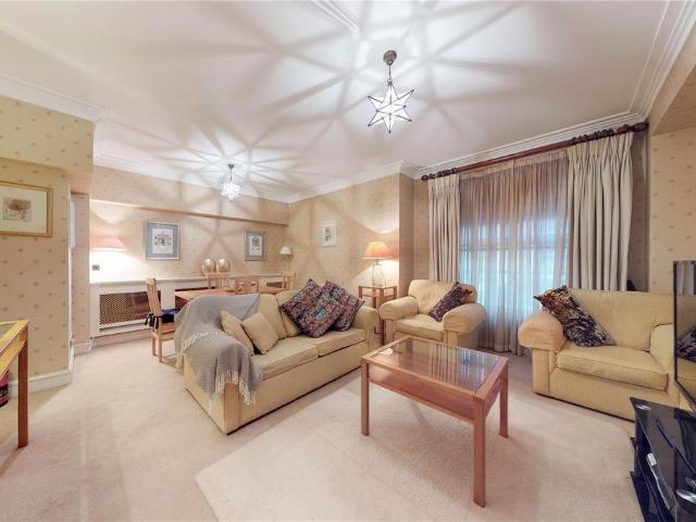 Apartment for rent in Marylebone, Greater London