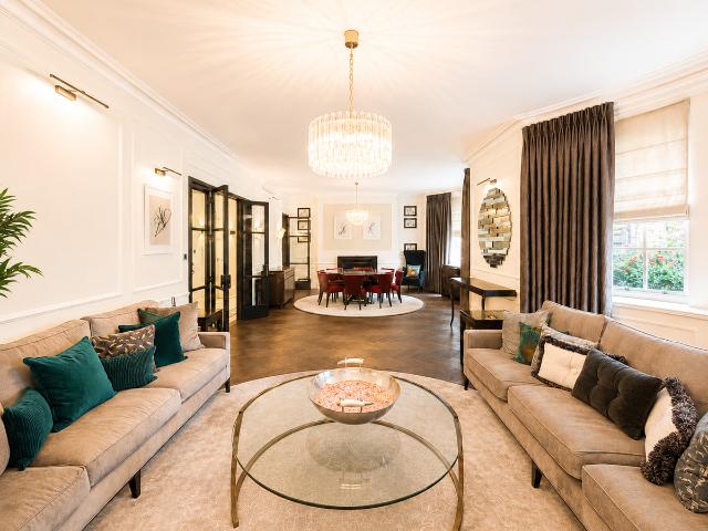 Apartment for rent in Mayfair, Greater London