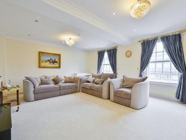 House for rent in Marylebone, Greater London