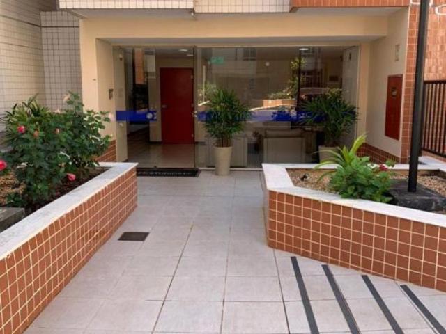 Apartamento venda em Região Geográfica Imediata do Distrito Federal, Região Integrada de Desenvolvimento do Distrito Federal e Entorno