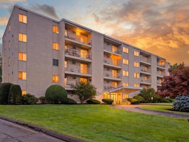 Condo for sale in Stoneham, Massachusetts