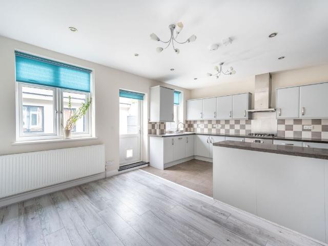 Apartment for rent in London Borough of Ealing, Greater London