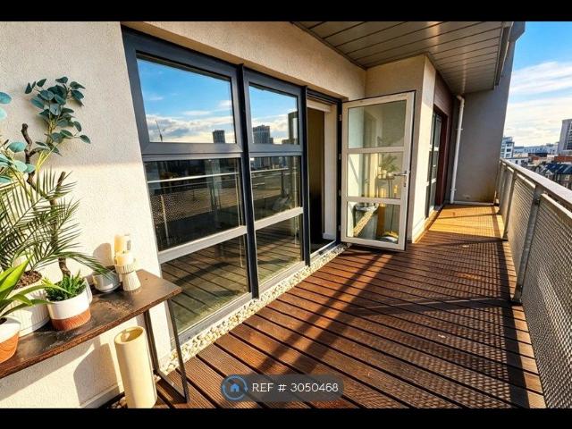 Apartment for rent in Crockherbtown, Falcon Lodge