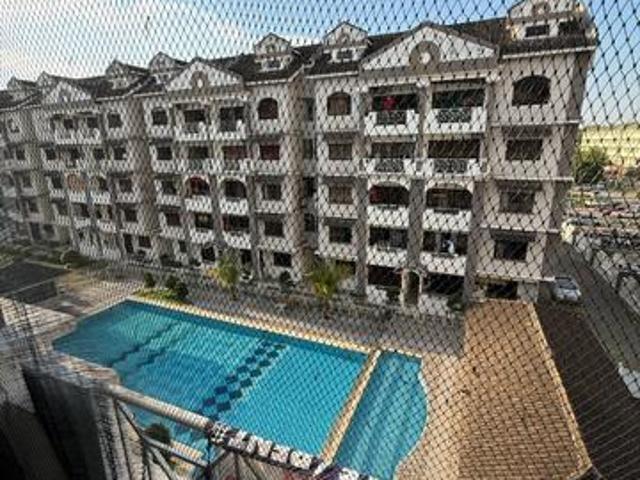 Apartment for sale in Malaka