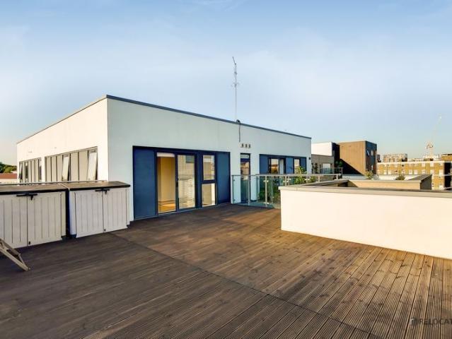 Apartment for rent in Bromley-by-Bow, Poplar Grove