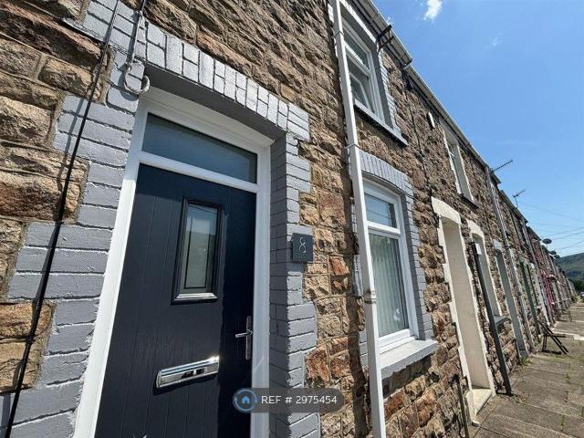 House for rent in Cwm, Waun-lwyd