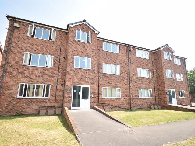 Apartment for rent in Kinsley, West Yorkshire