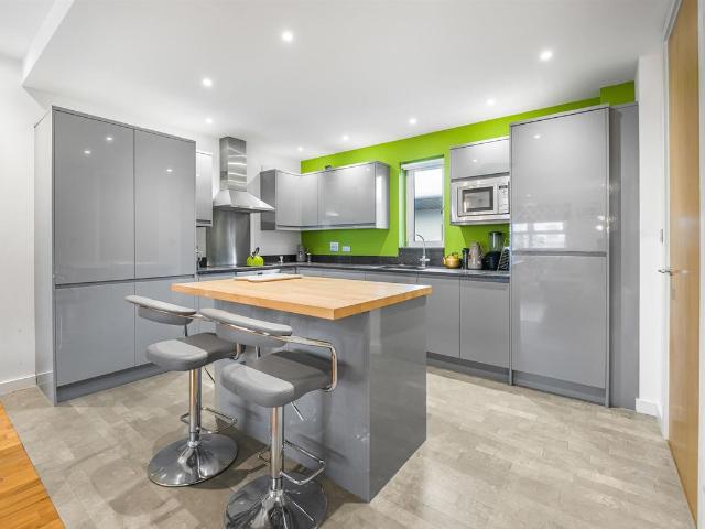 Apartment for rent in Civic Centre, Falcon Lodge