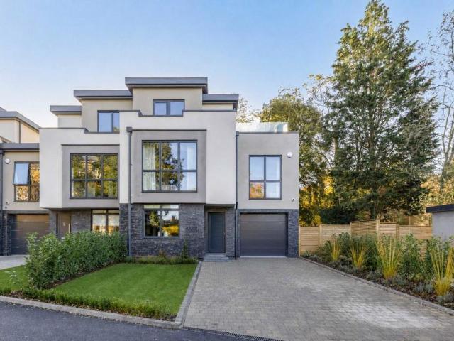 House for rent in London Borough of Merton, Greater London
