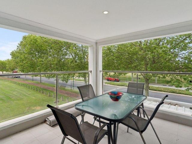 Apartment for sale in Rockingham, City of Rockingham