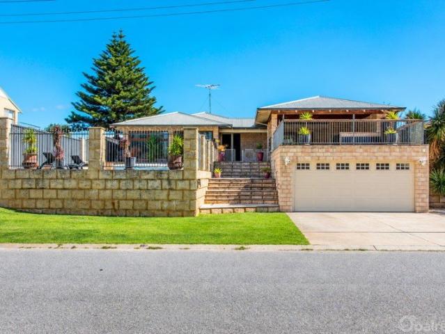 House for sale in Golden Bay, Western Australia