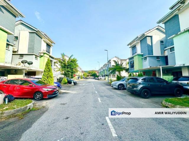 House for sale in Tanjong Sepat, Selangor