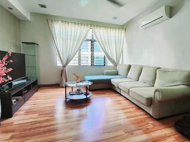 Townhouse for sale in Puchong, Majlis Bandaraya Subang Jaya