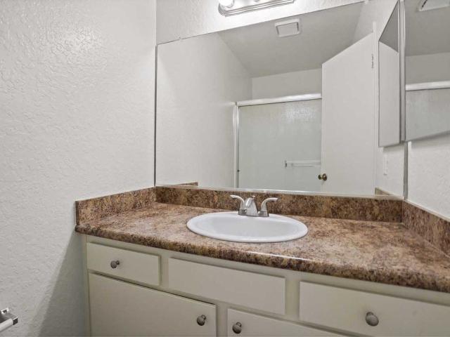 Apartment for rent in West Anaheim, Anaheim