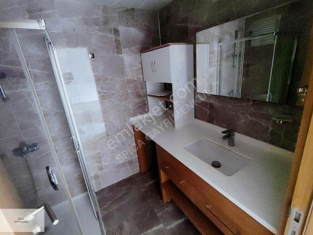 Çiğli, İzmir içerisinde kiralık mülk
