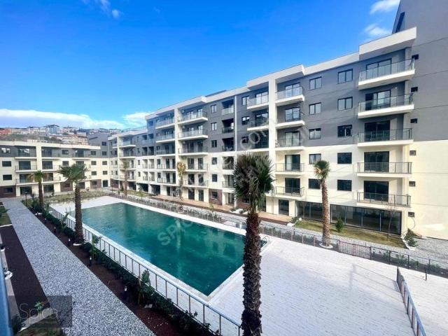 Maltepe Mahallesi, Çiğli içerisinde kiralık mülk