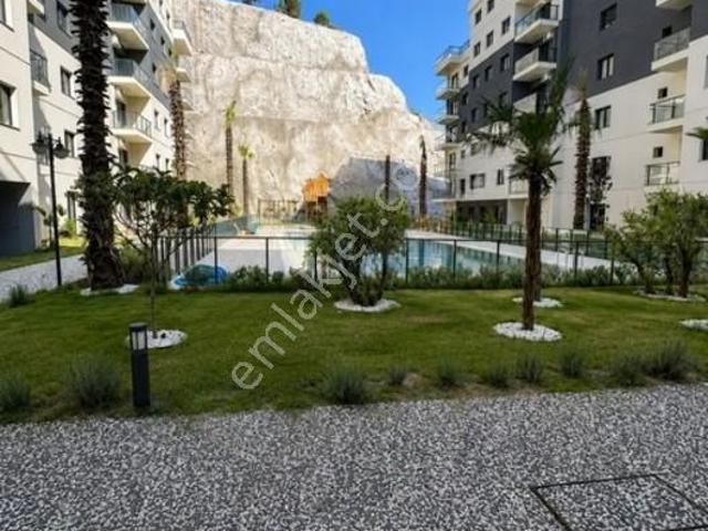 Çiğli, İzmir içerisinde kiralık mülk