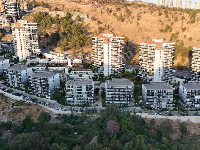 Çiğli, İzmir içerisinde satılık mülk