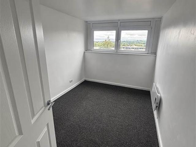 Apartment for rent in Dunmurry, Northern Ireland
