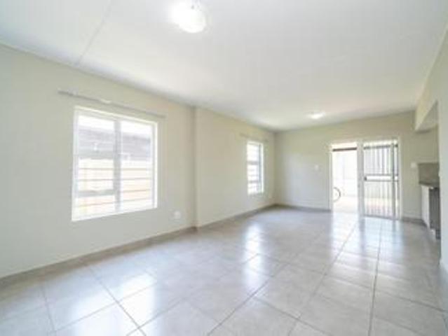 Townhouse for sale in Ekurhuleni, Gauteng
