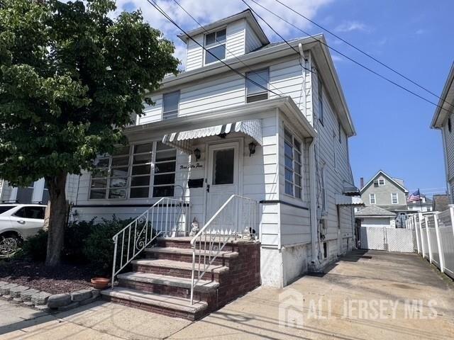 House for sale in South Amboy, New Jersey