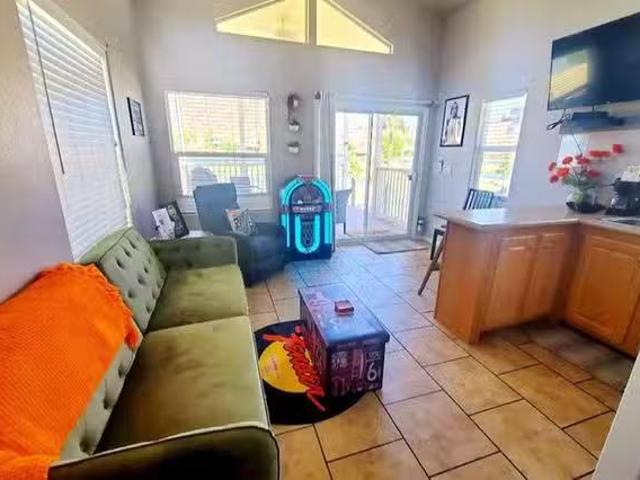 Apartment for rent in California