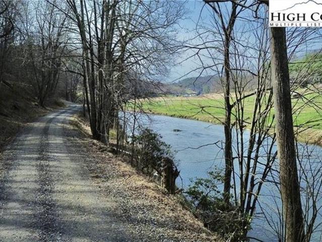 Land for sale in Lansing, North Carolina