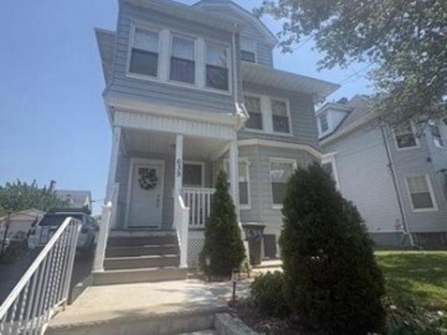 House for sale in Newark, New Jersey