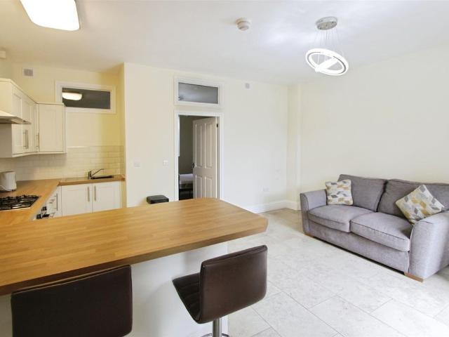 Apartment for rent in Broomhill, South Yorkshire